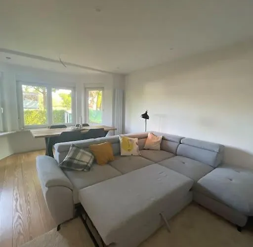 90m2 In Eg Mit Garten * Hamburg